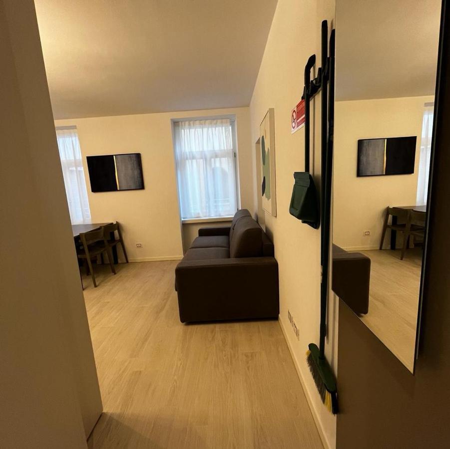 Smart Apartments Palazzo Mazzini 罗韦雷托 外观 照片
