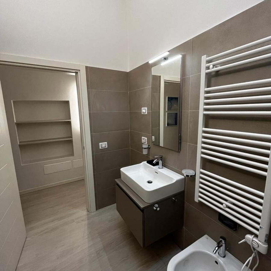 Smart Apartments Palazzo Mazzini 罗韦雷托 外观 照片