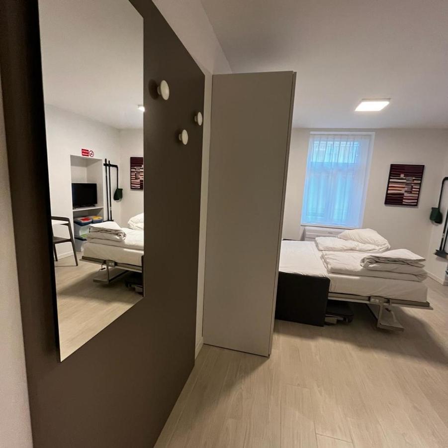 Smart Apartments Palazzo Mazzini 罗韦雷托 外观 照片